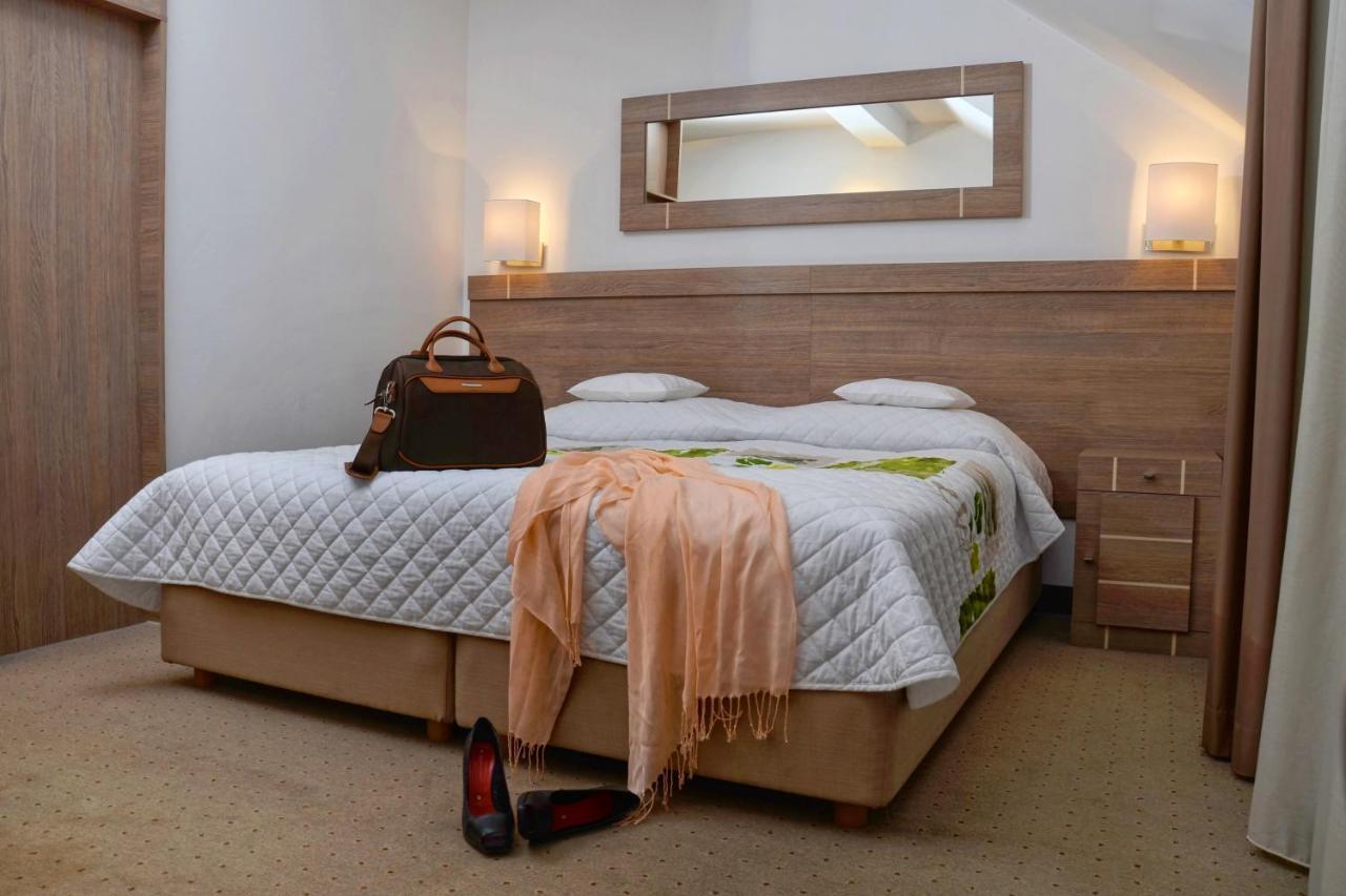 Hotel Stary Tartak à Iława Extérieur photo